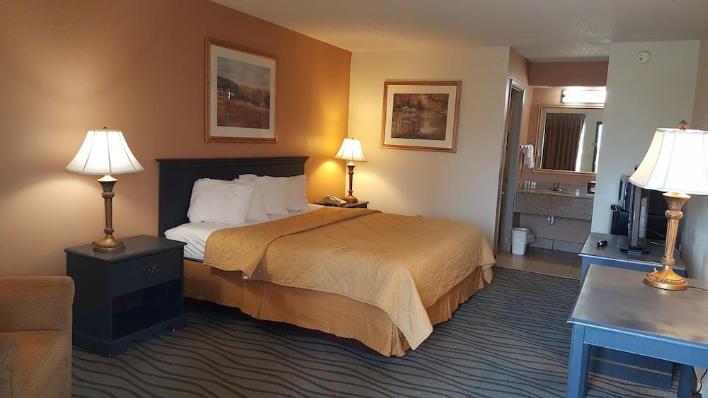 Executive Inn And Suites Enterprise Exterior photo